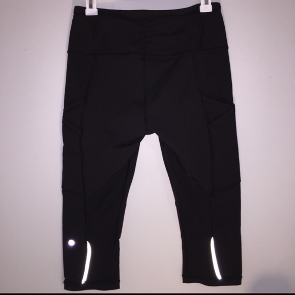 Lululemon | Outrun 17" Cropped Mesh Panel Leggings Black Reflective Size 6 - Picture 4 of 13